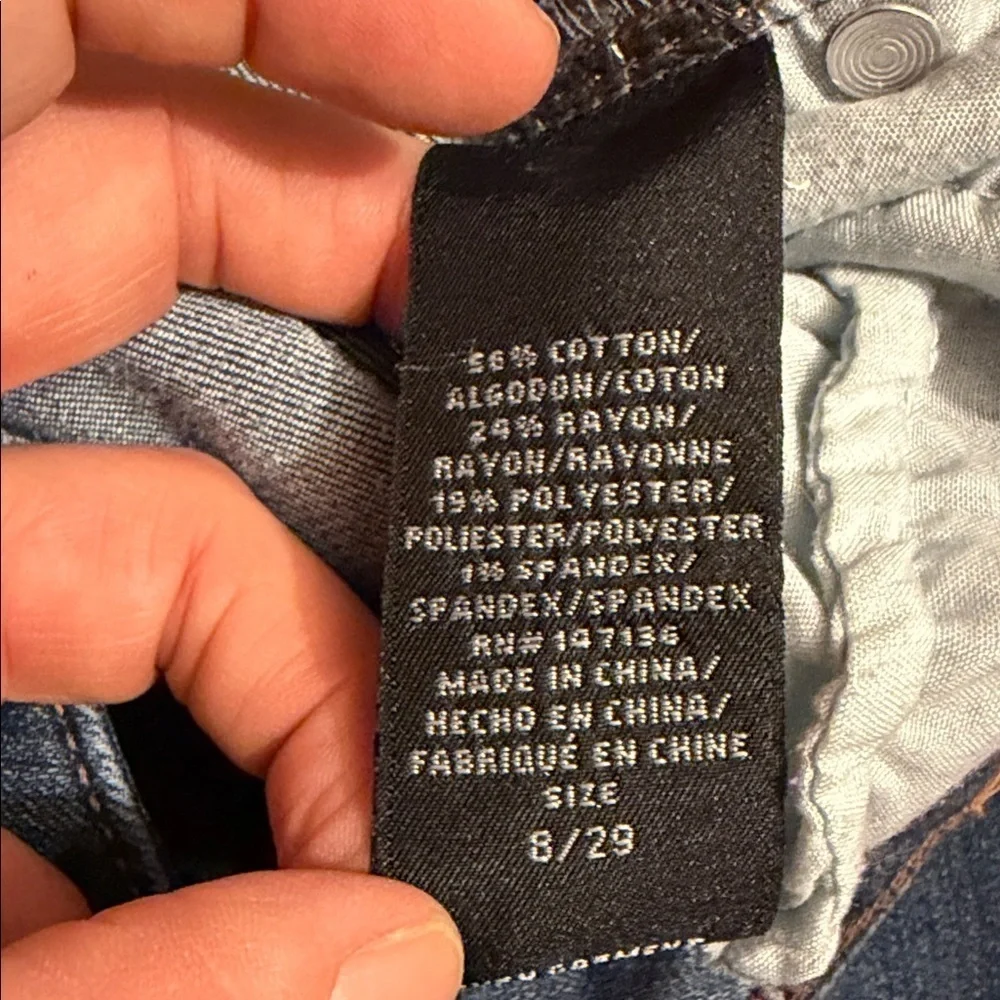 1822 Denim sleek dark